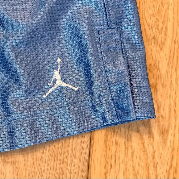 Jordan Basketball Blue Shorts Size Large - Picture 2 of 6